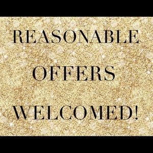 Make an offer & add a great piece to your Kloset❤️